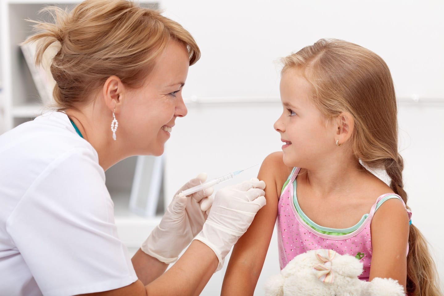 Flu vaccination available again for children under five